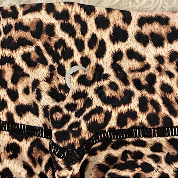 Zyia Leopard Brilliant Scrunchy What Hi-Rise - Picture 9 of 11